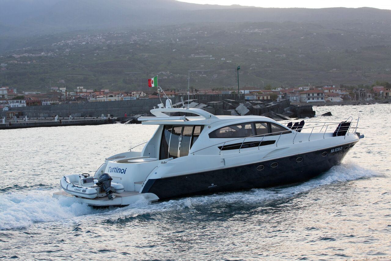 levante_yacht