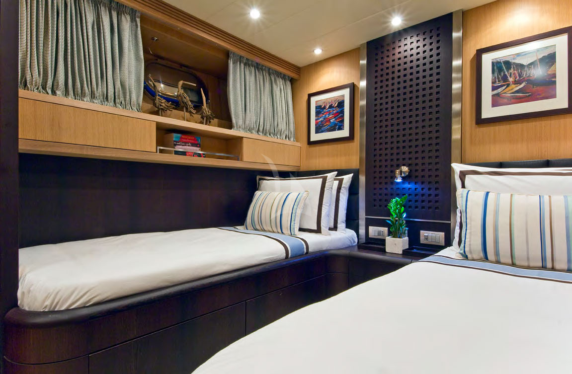 levante_yacht