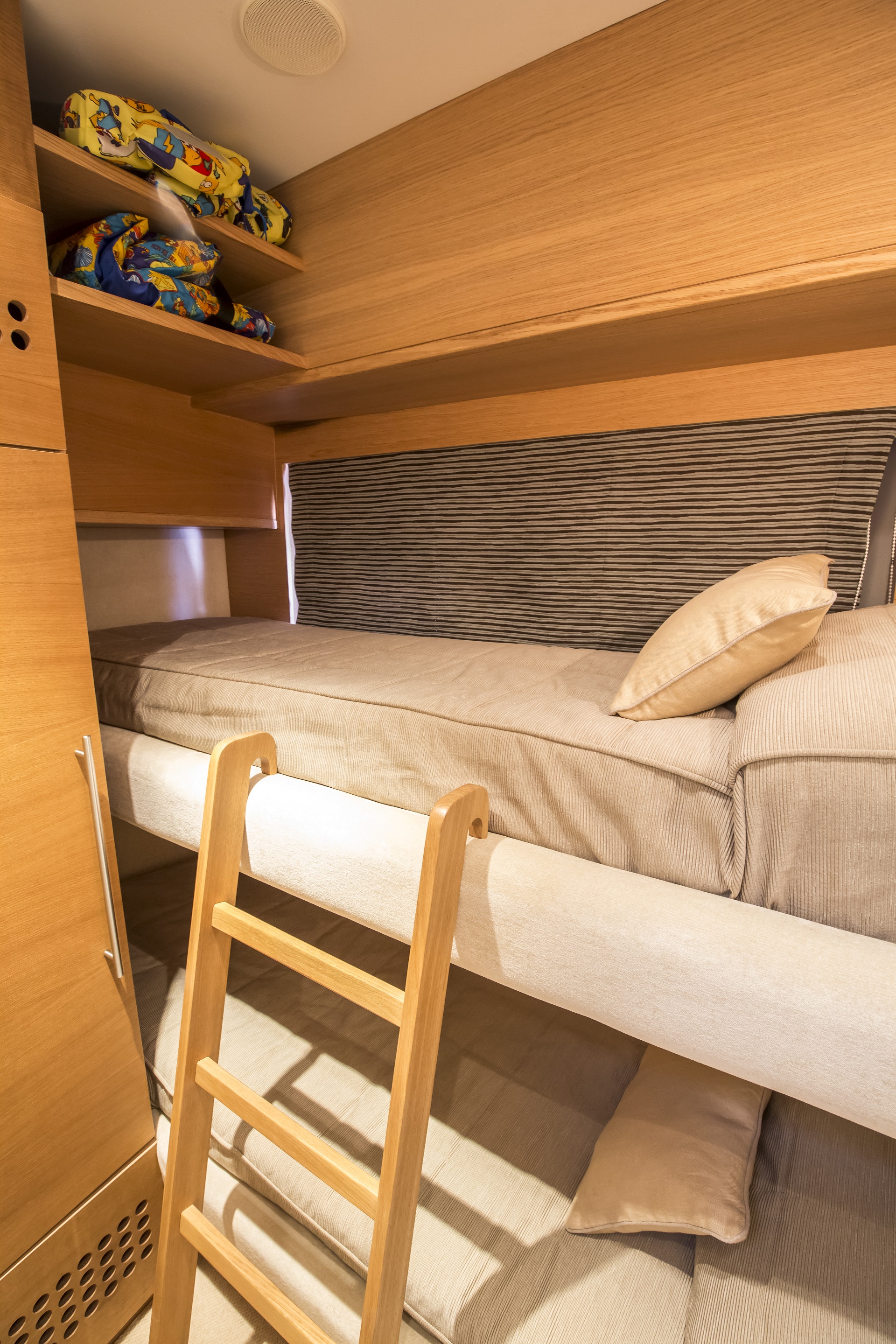 levante_yacht
