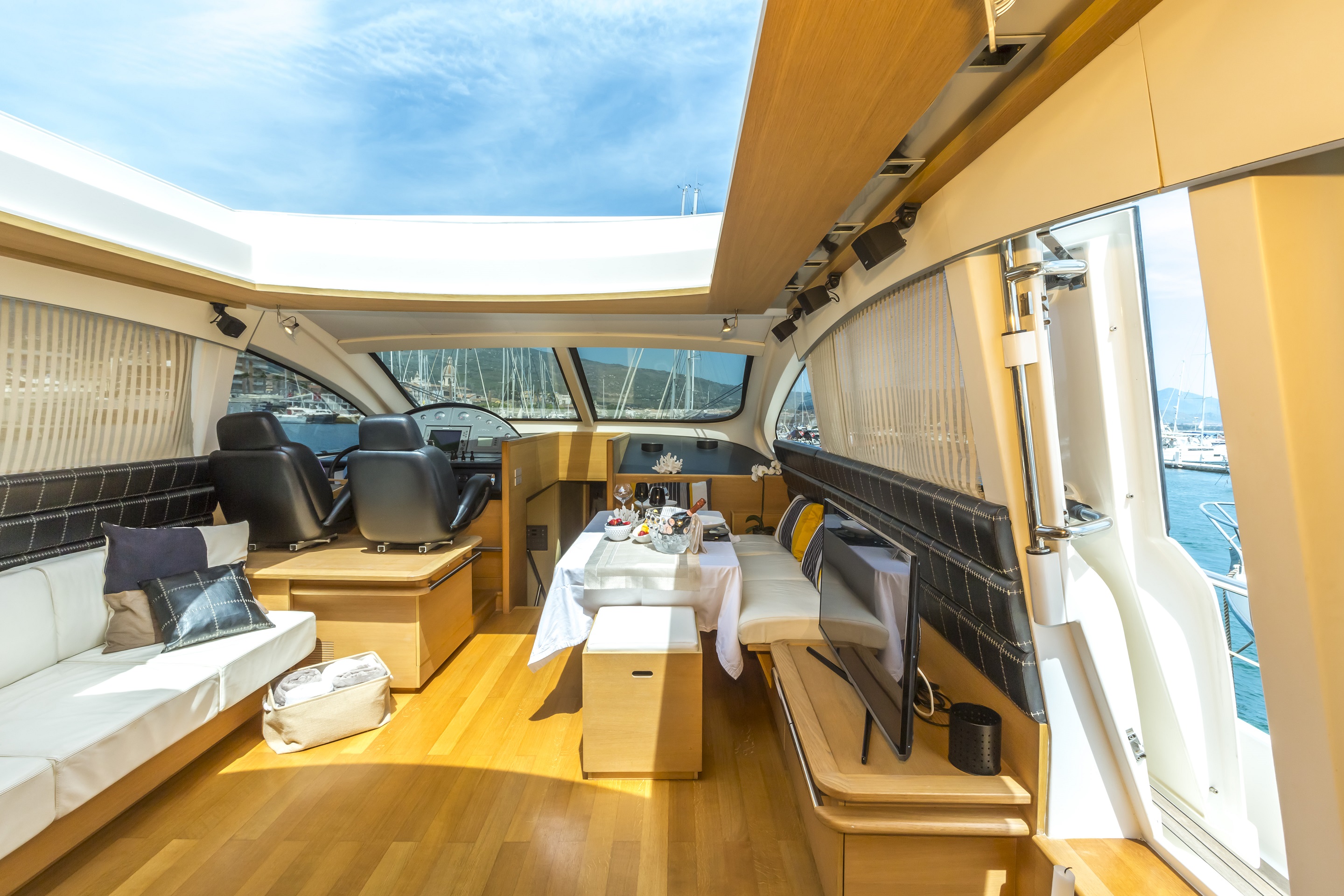 levante_yacht