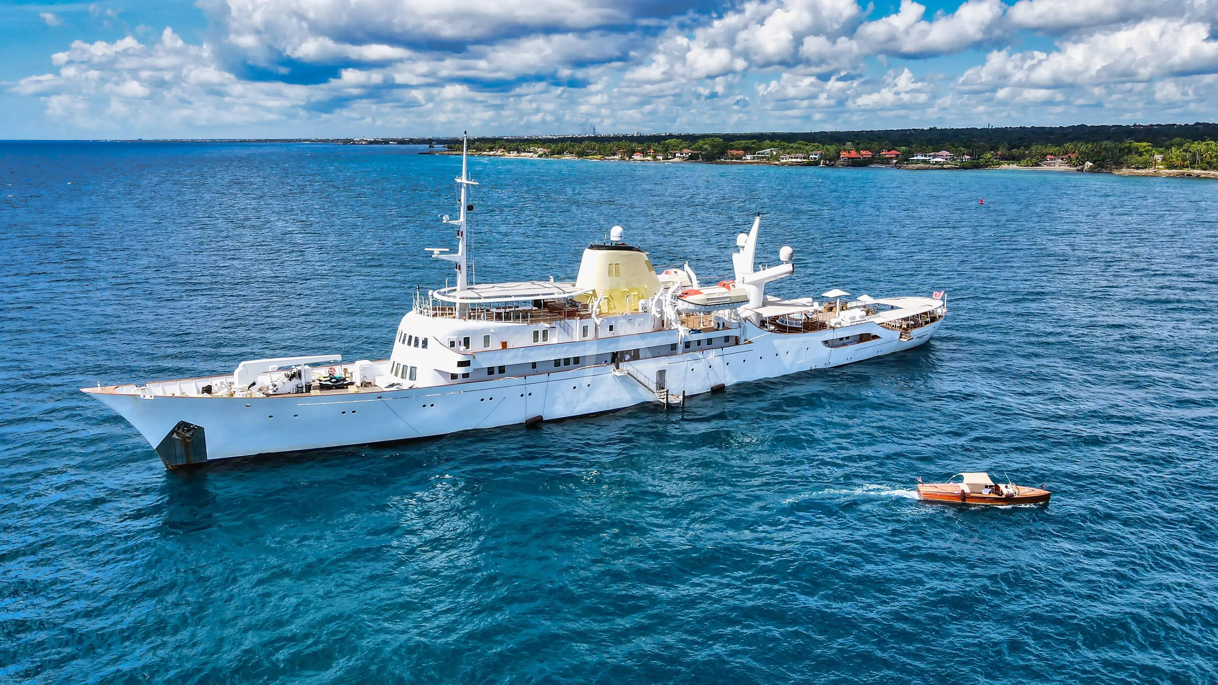 levante_yacht