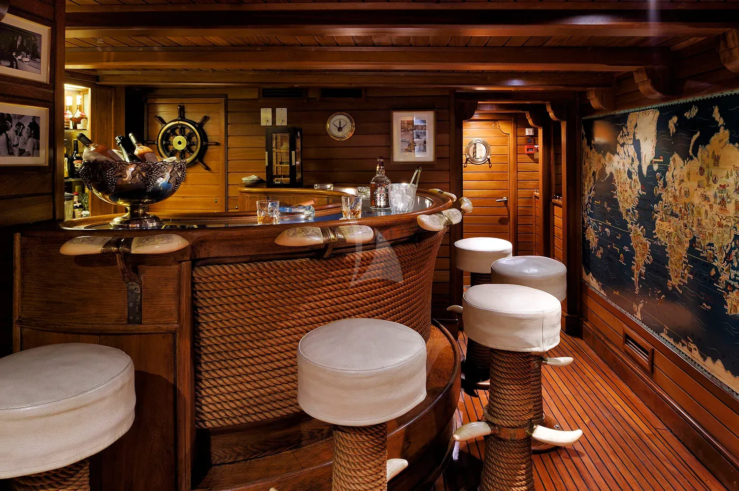 levante_yacht