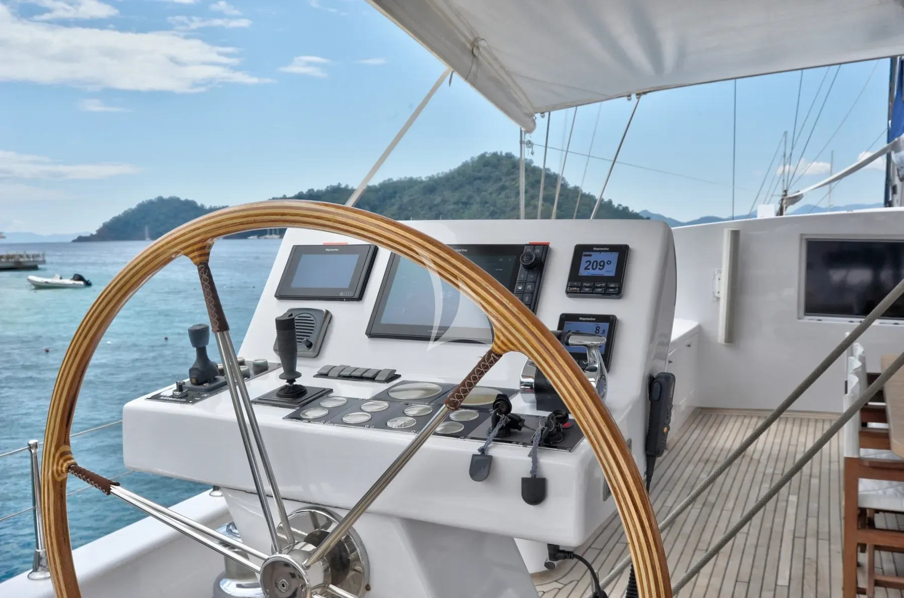 levante_yacht