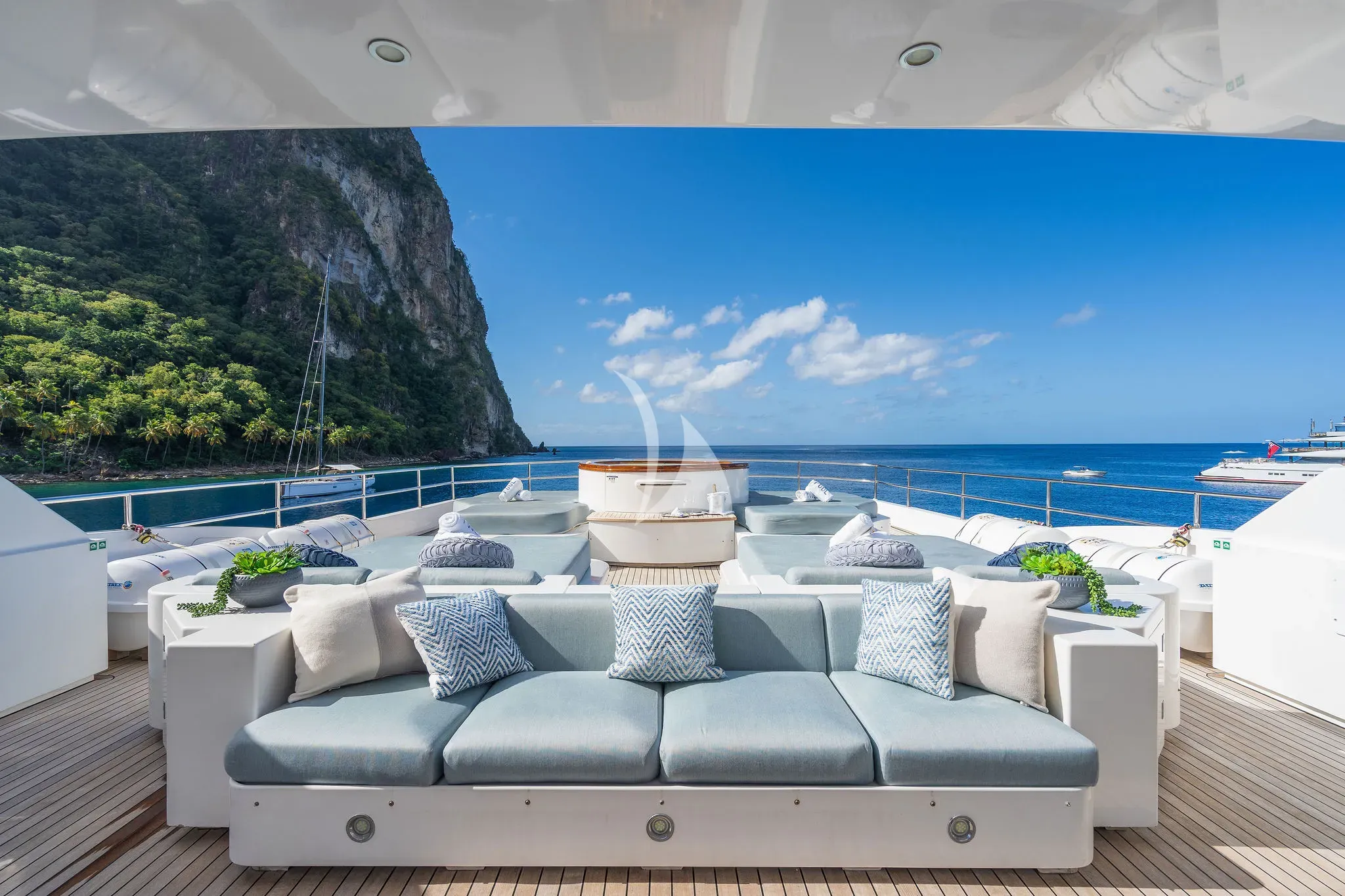 levante_yacht