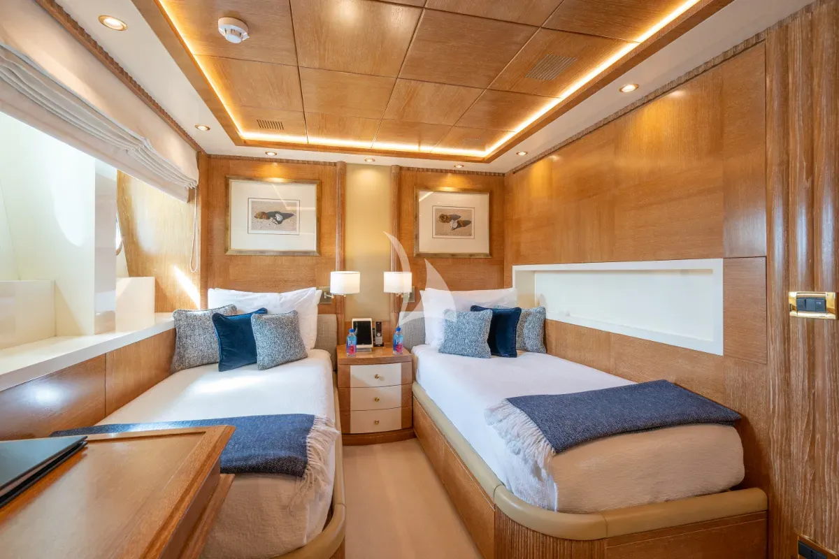 levante_yacht