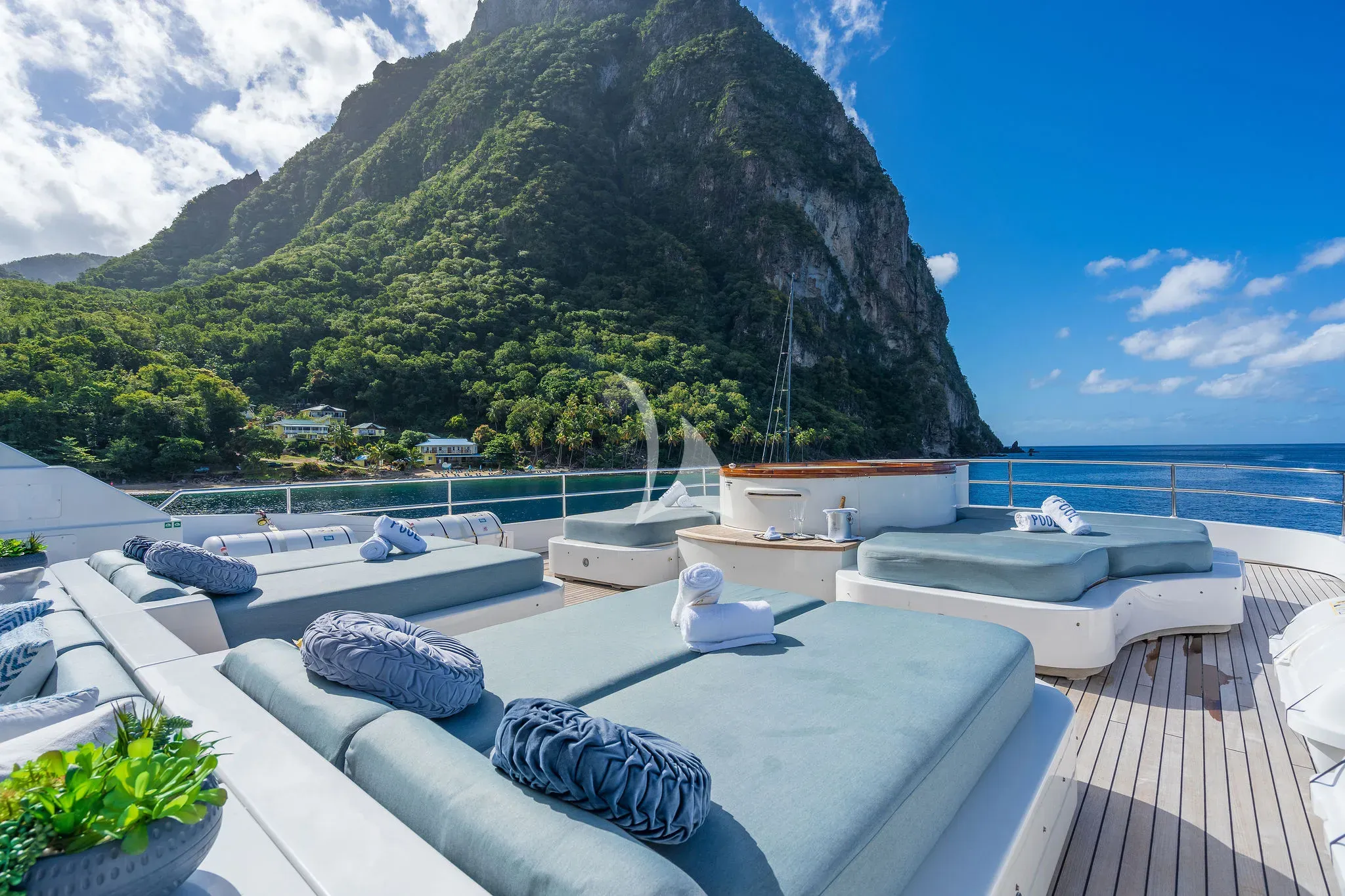 levante_yacht