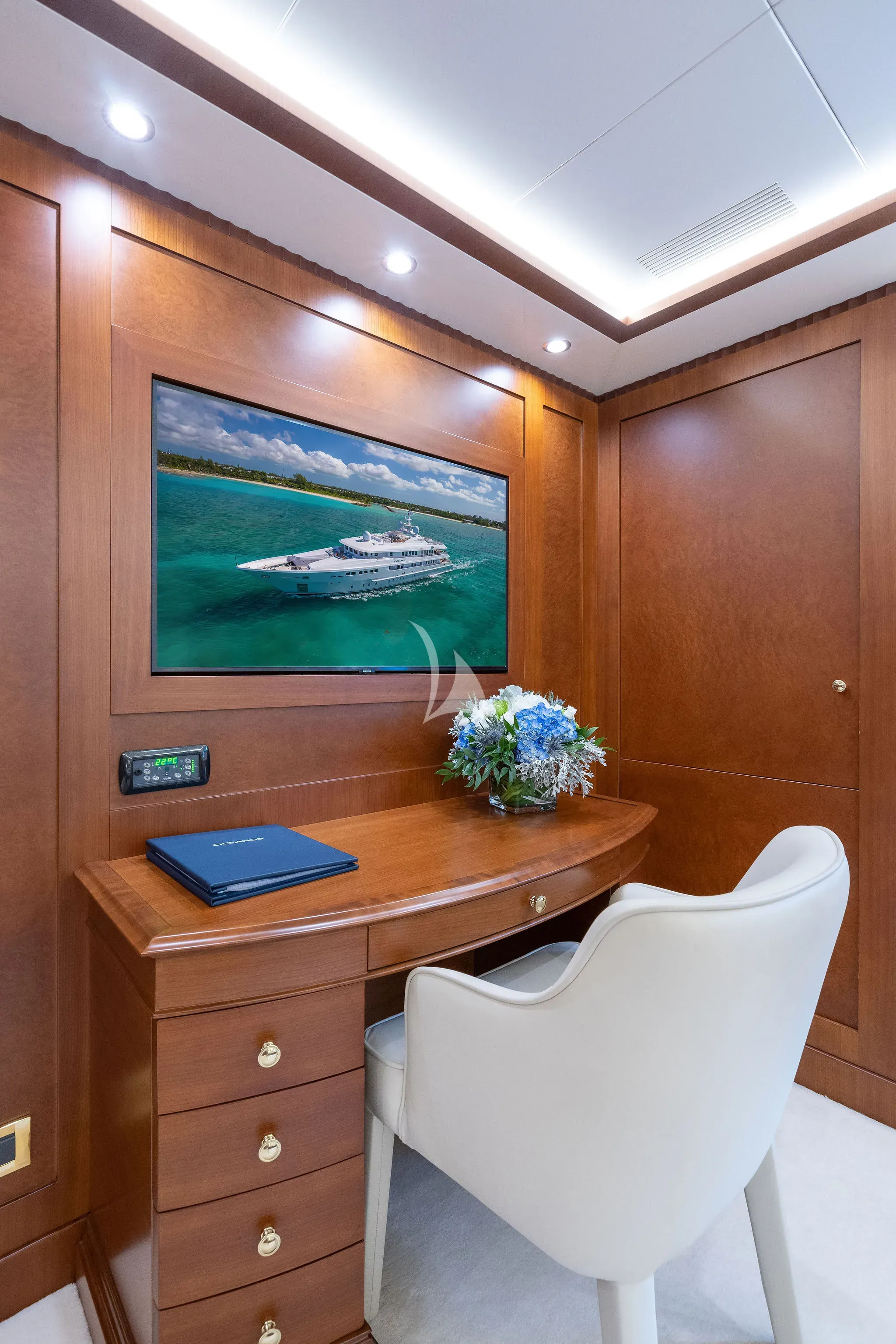 levante_yacht