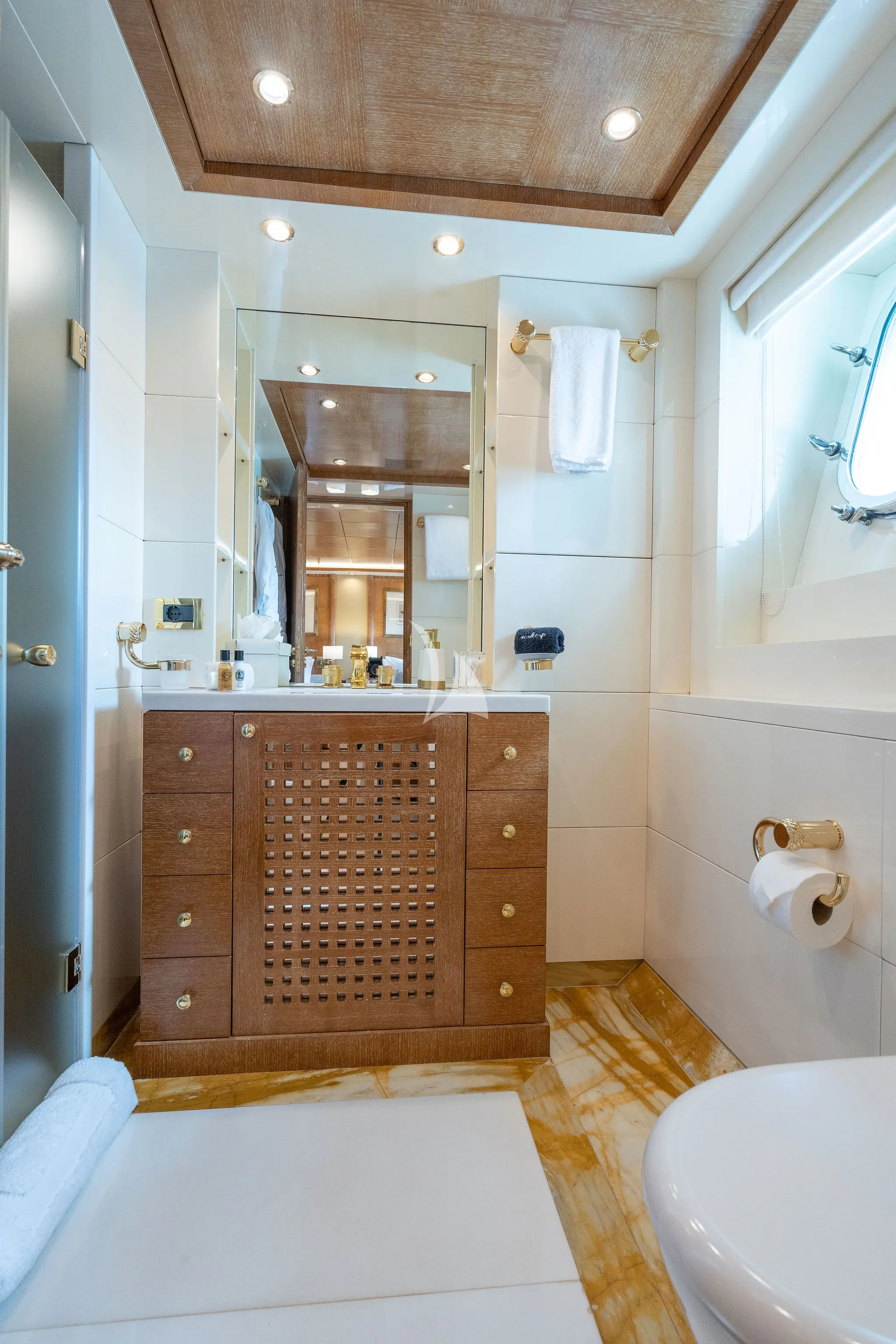 levante_yacht