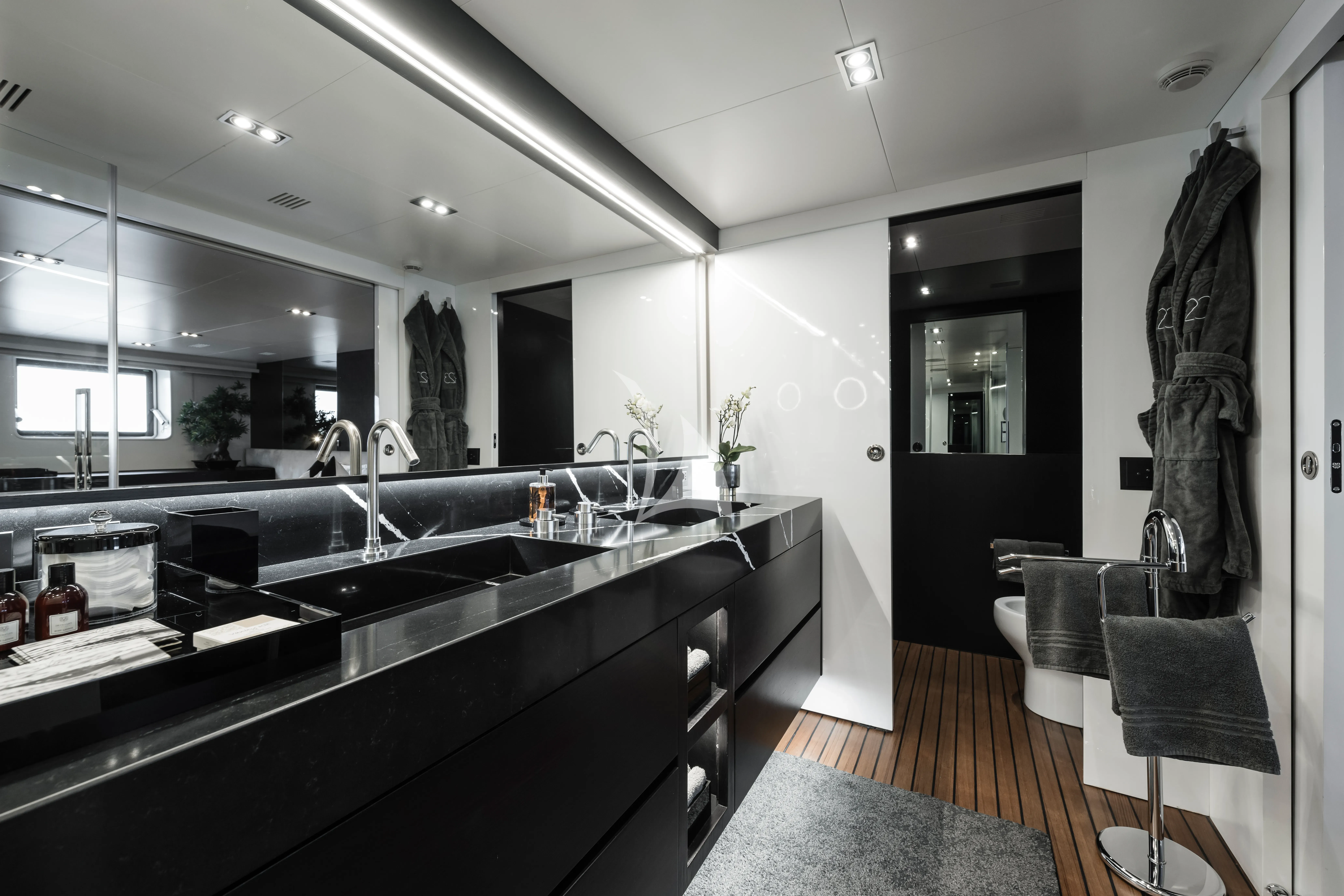 levante_yacht