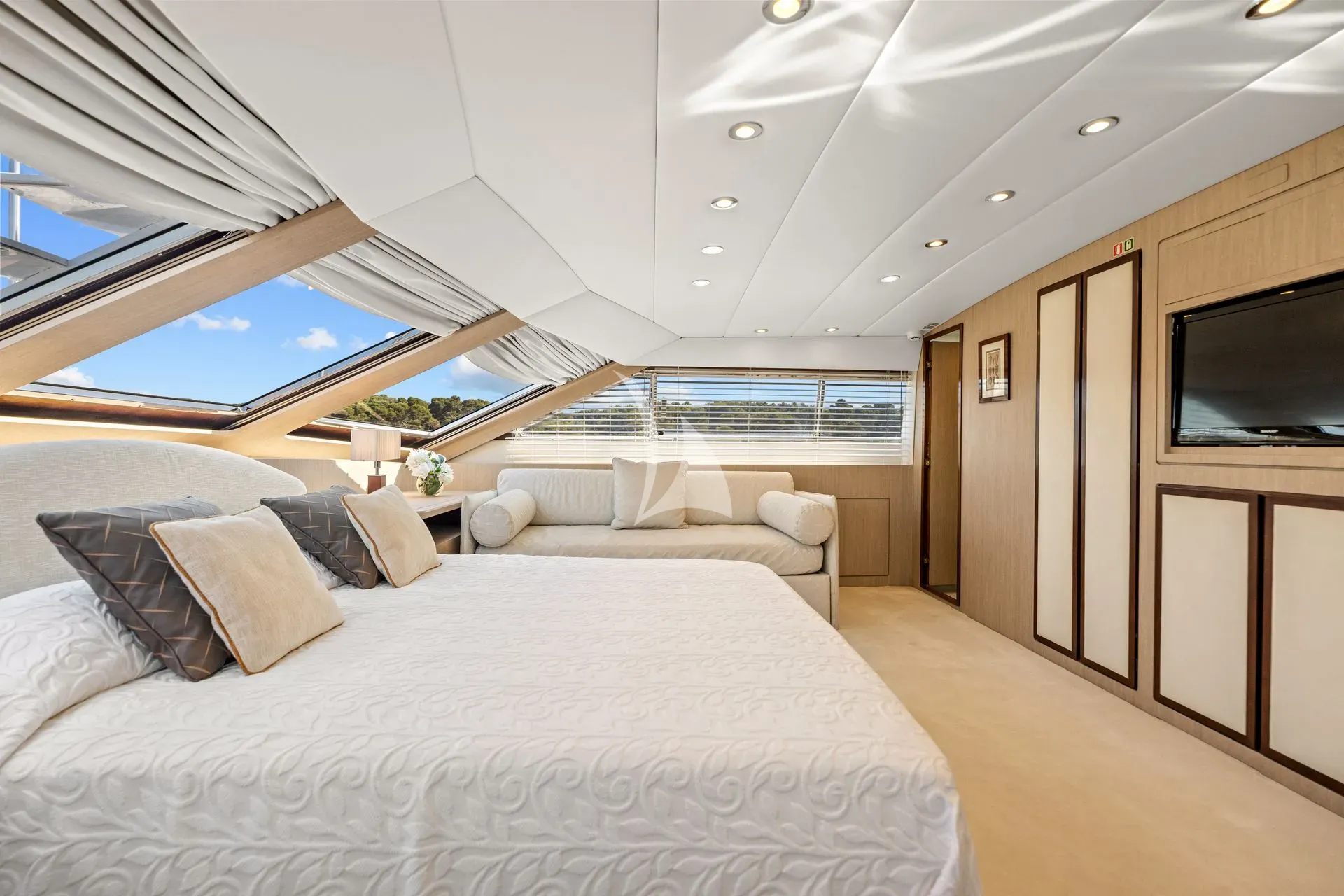 levante_yacht