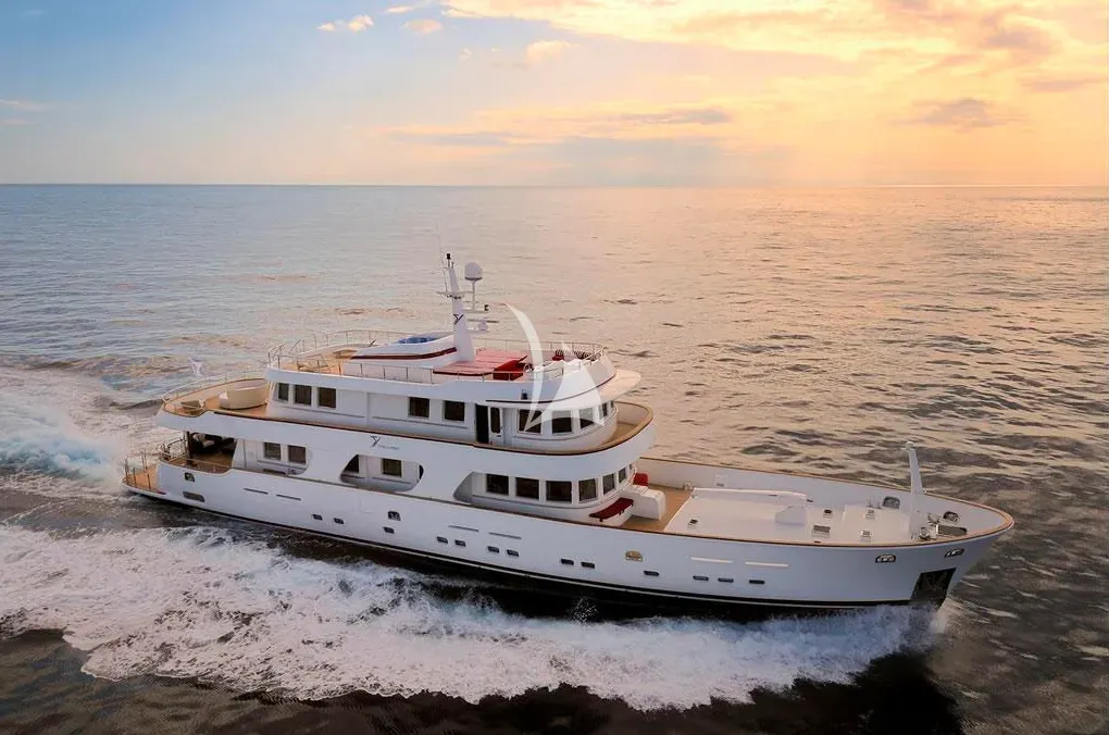 levante_yacht