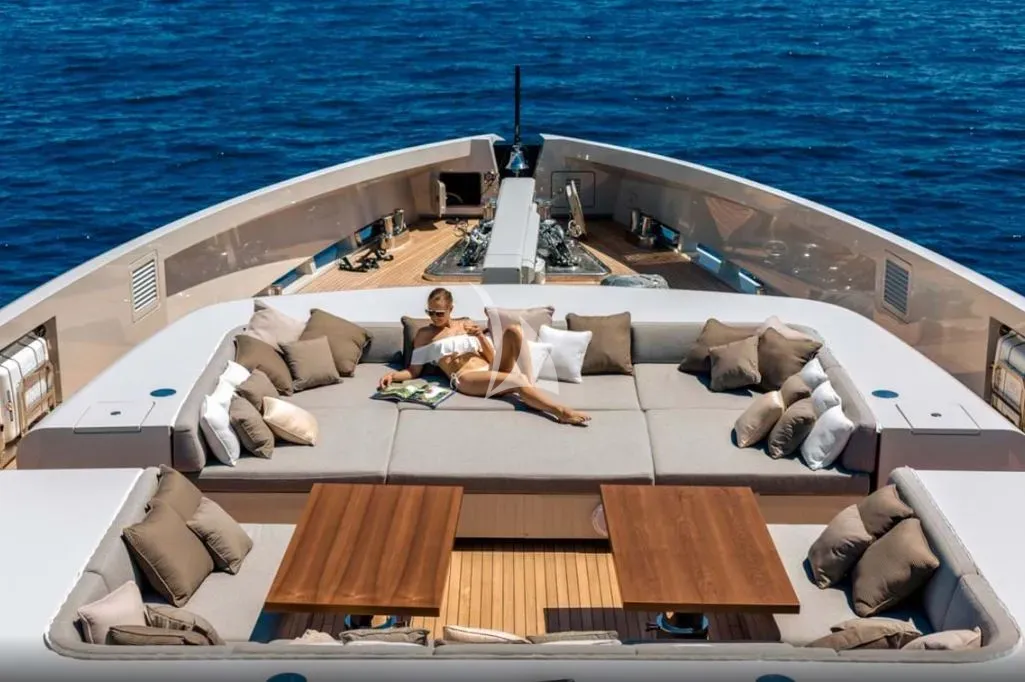 levante_yacht