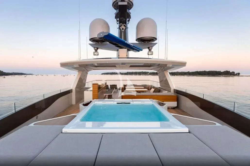 levante_yacht